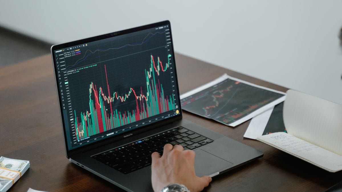 Retail finance team closing the month on connected accounts
