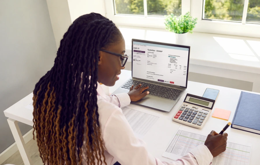 CRM software for distributors showing customer, stock and credit together